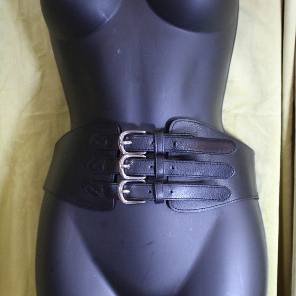 H and M Triple Buckel Belt Small